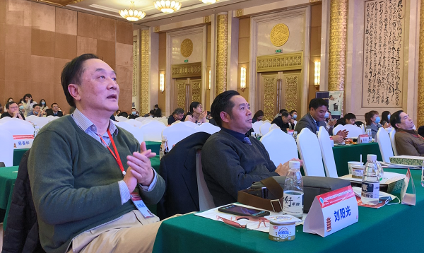 武漢京都結(jié)石醫(yī)院參加多起學(xué)術(shù)會議展實(shí)力